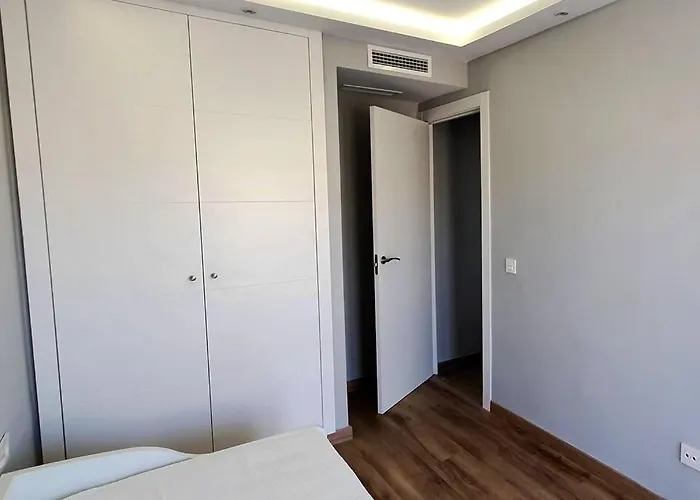 Modern Two Bedroom In Centre Apartament Marbella