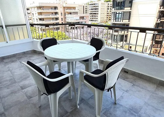 Modern Two Bedroom In Centre Apartament Marbella